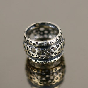 Vintage Size 6.75 Bubbles Round Circles Cheese Holes Design Band Ring 925 Sterling Silver RG 172