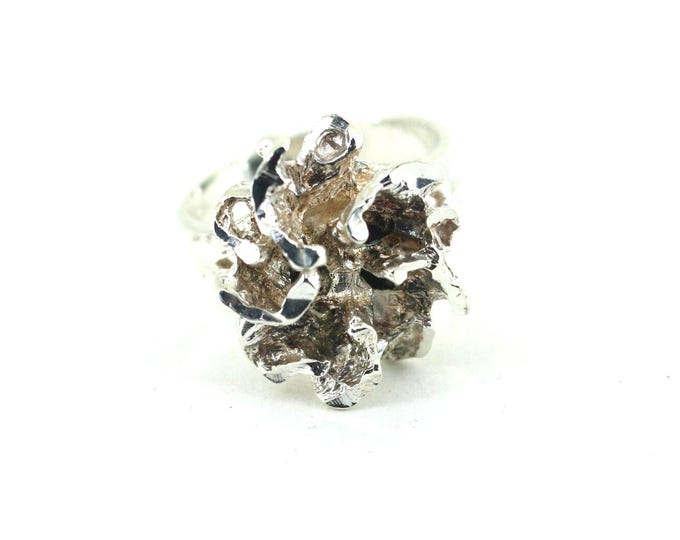 Vintage Size 8 Floral Ring 925 Sterling  RG 30