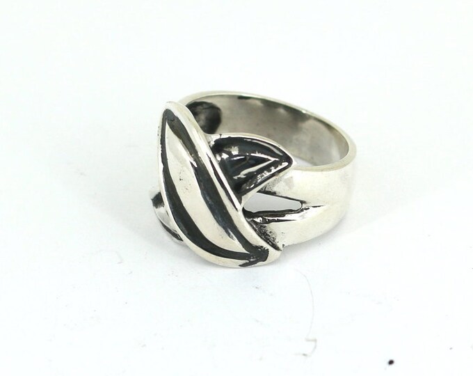 Vintage Beautiful Cross Crossed Ribbed Band Design Ring  925 Sterling Size 6 RG 249