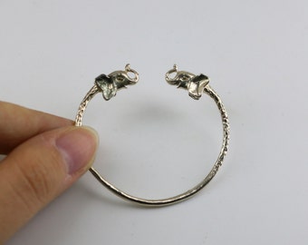 Vintage Small Tiny Baby West Indian Shiny Etched Royal Animal Elephant Ends Design Bangle Bracelet 925 Sterling BR 3845