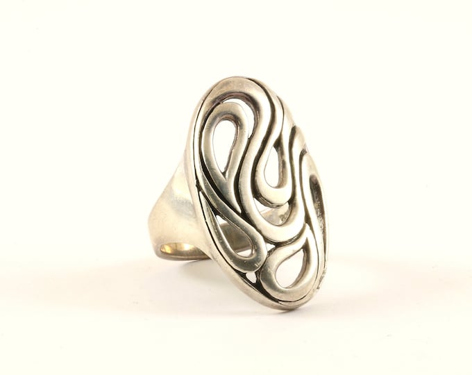 Vintage Beautiful Oval Scroll Design Ring 925 Sterling RG 1845