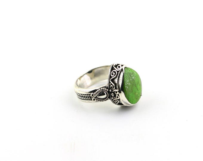 Vintage Size 7.25 Rare Sarda Mojave Lime Green Turquoise Stone Beautiful Detailed Design Ring 925 Sterling Silver Size 7.25 RG 4226N
