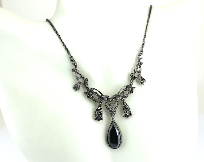 Vintage Teardrop Black Hematite Floral Design Pattern Pendant Necklace 925 Sterling Silver NC 1747