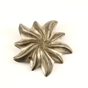 Vintage Silver Large Flower Star Design Pin/Brooch 925 Sterling BB 1561