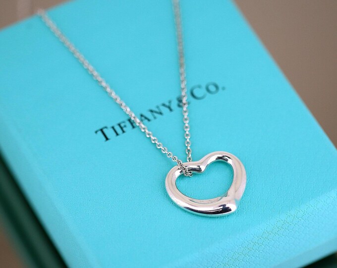 Vintage Tiffany & Co Elsa Peretti Spain Open Heart Design Thin Necklace 925 Sterling Silver NC 1991