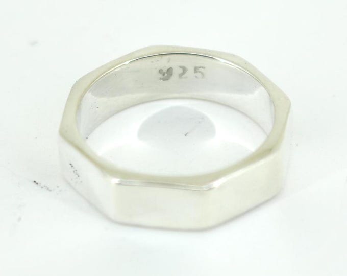 Vintage Size 8 Hammered Love Wedding Band Ring 925 Sterling Silver RG 3264