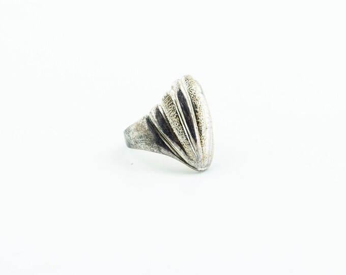 Vintage Diamond Cut Shell Design Elegant Women's Ring Sterling 925 Silver RG 3571q