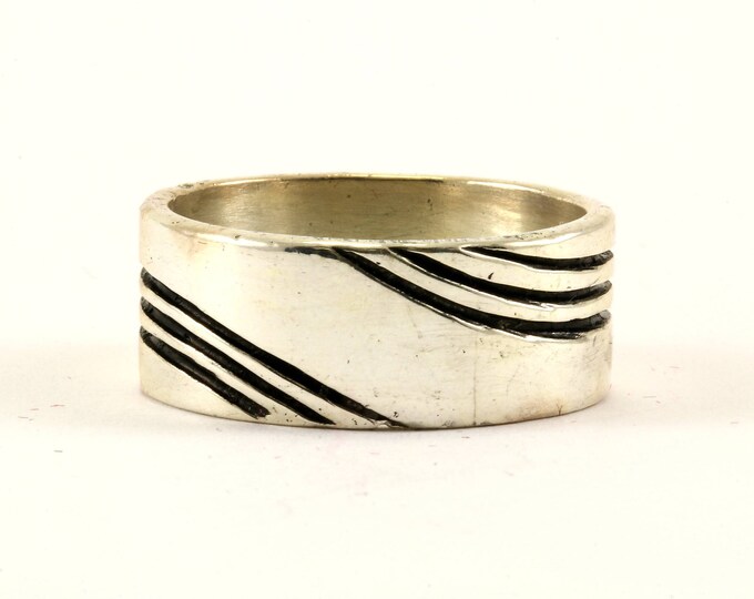 Vintage Size 9 Waved  Notched Design Band Ring 925 Sterling Silver RG 2991
