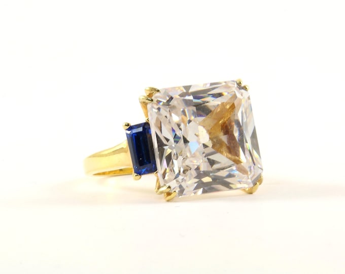 Vintage Size 6.25 Princess Cut Crystal Three Stone Engagement Ring 925 Sterling Silver RG 2533