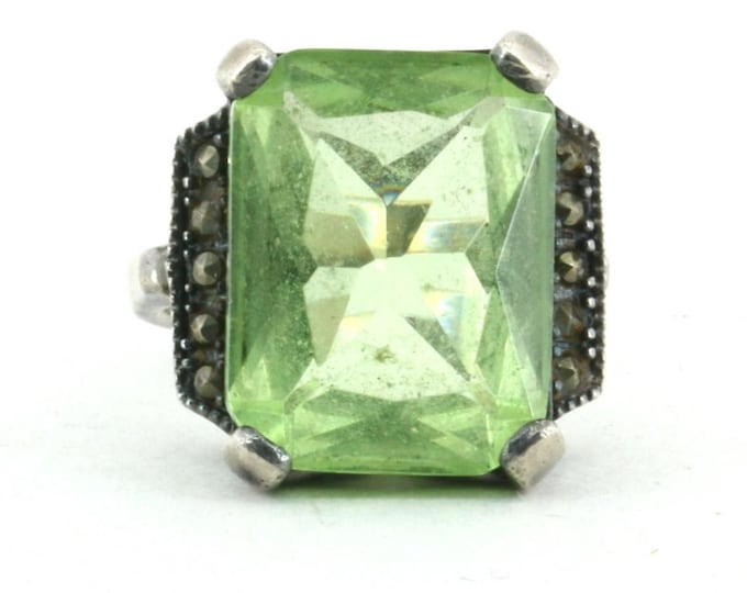 Vintage Size 6 Marcasite Stones & Green Crystal Design Ring 925 Sterling Silver RG 3199