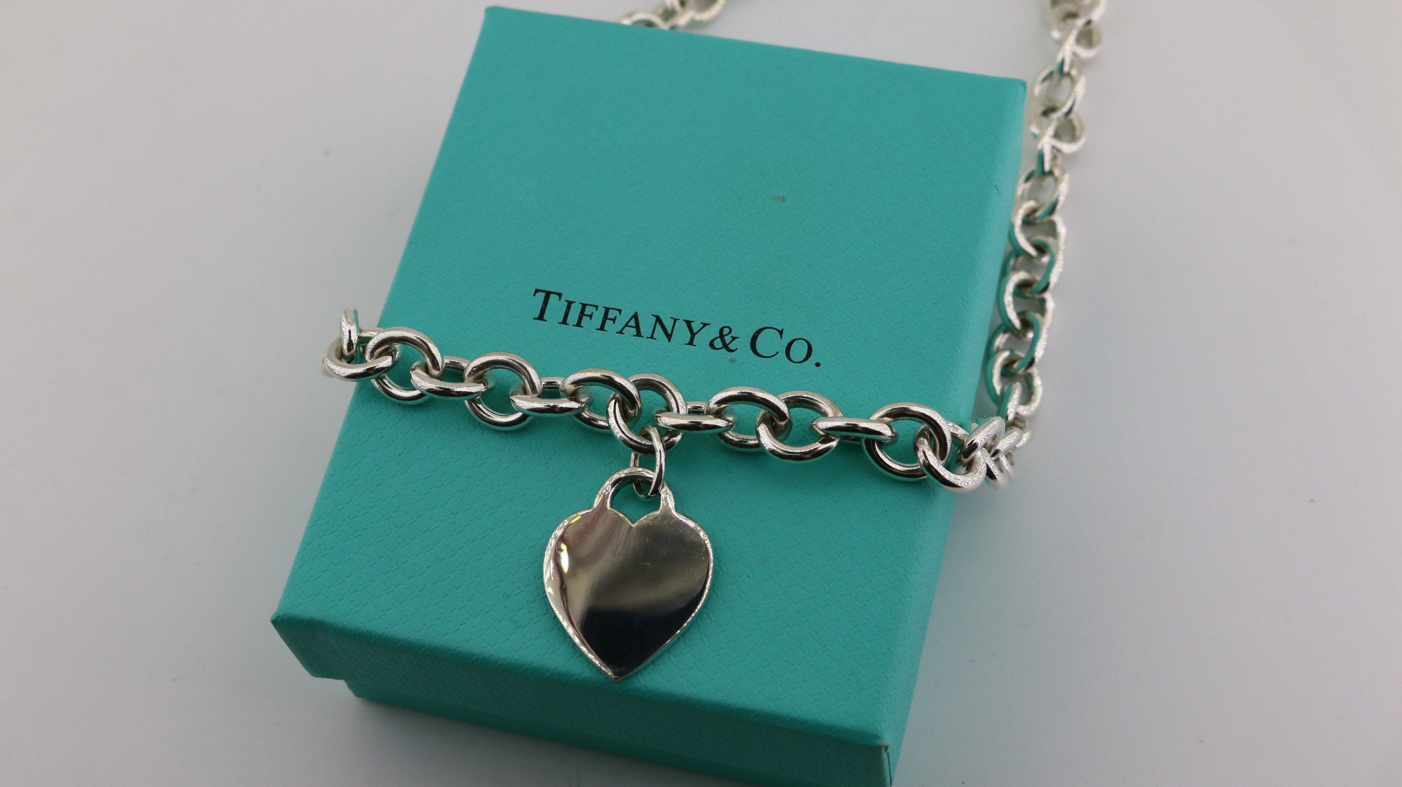 Shiny Heart Tag Chain Rolo Link Design 