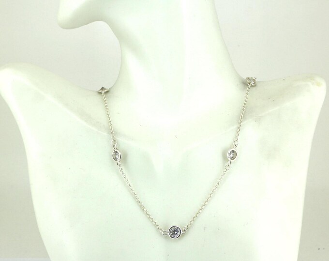 Vintage Gorgeous Signed T Round Inlay CZ Pendant Necklace 925 Sterling NC 1658