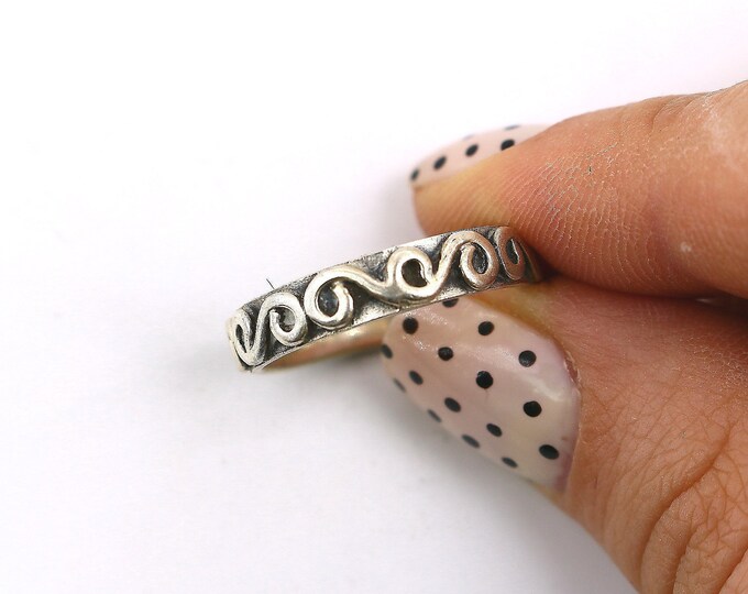 Vintage Beautiful Thin Scroll Band Design Ring 925 Sterling RG 1802