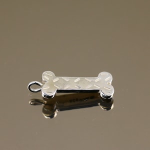 Vintage Dog Bone Shiny Simple Shape Small Design Pendant 925 Sterling Silver PD 2869E