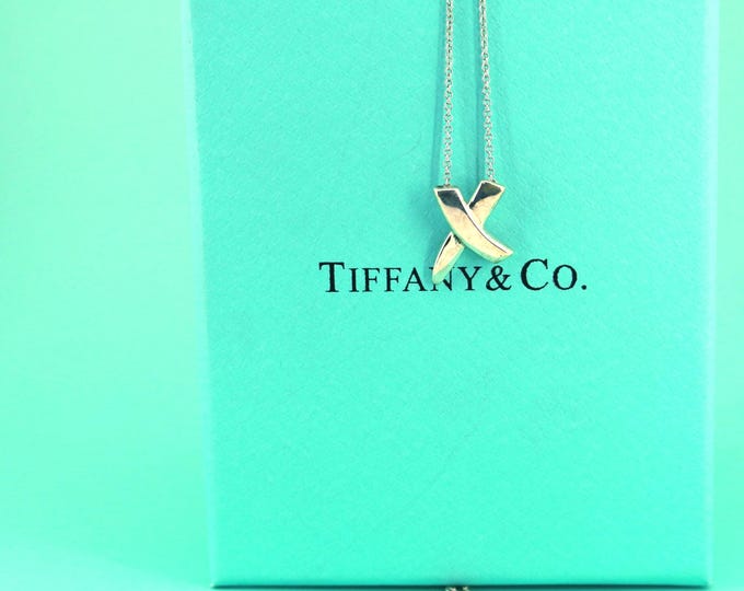 Vintage Tiffany & Co Paloma Picasso Kiss X Thin Necklace 925 Sterling Silver NC 1230