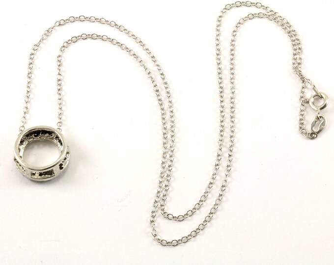 Vintage Round Design Pendant Necklace 925 Sterling Silver NC 1851