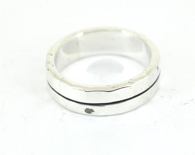 Vintage Size 8 Mexico Hammered Love Wedding Double Rid Band Ring 925 Sterling Silver RG 4604