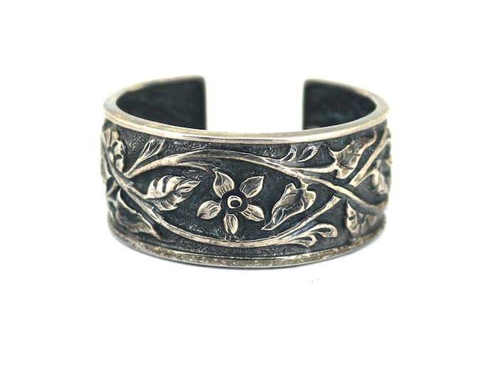 Vintage Silpada Floral Cuff Bracelet Etched Flowers BR 227