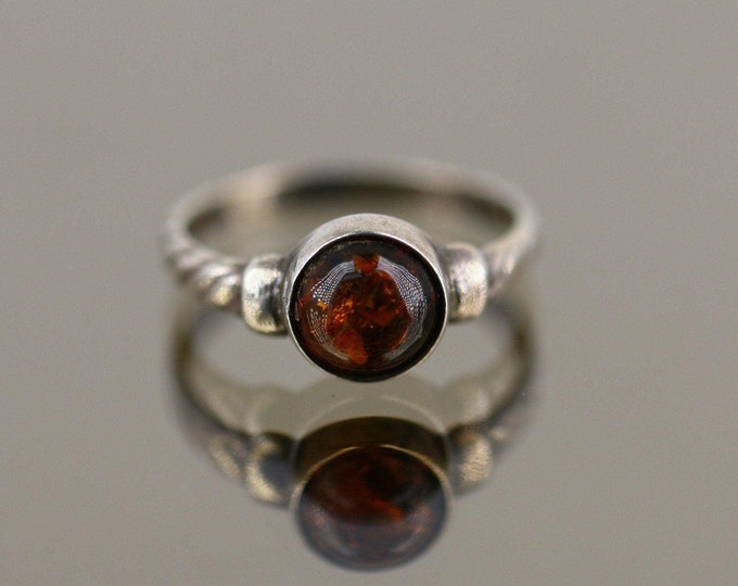 Vintage Round Natural Amber Design Statement Ring 925 Sterling Silver Size 8.5 Rg 1126