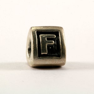 Vintage Pandora Alphabet Initial “F” Charm Block Bead für Europäische Armband Sterling Silber CH 273-E
