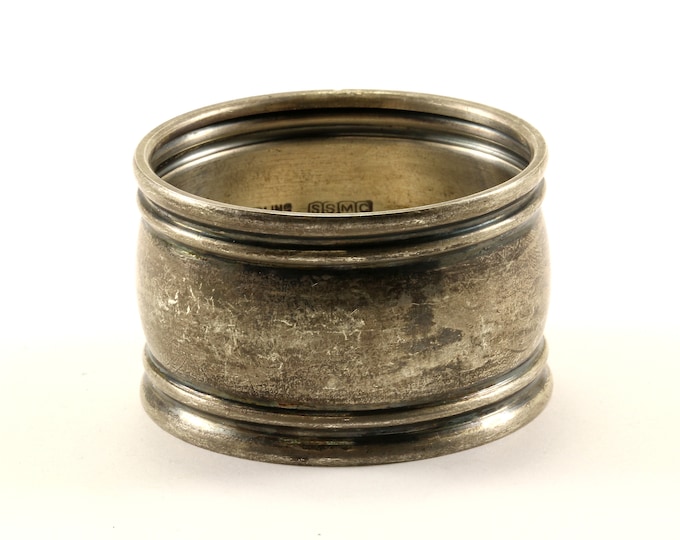 Vintage Ribbed Round Design Napkin Ring Sterling Silver NR 22