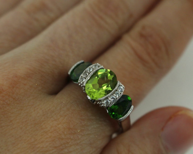 Vintage Size 9 Royal Green Triple CZ Ring 925 Sterling RG 2780