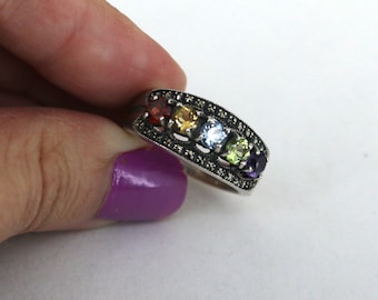 Vintage Size 5, 8 Multi Color Crystals CZ Marcasite Band Ring 925 Sterling Silver RG 1064