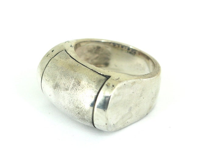 Vintage Size 6.5 Beautiful Classic Puffy Ring 925 Sterling Silver RG 2515