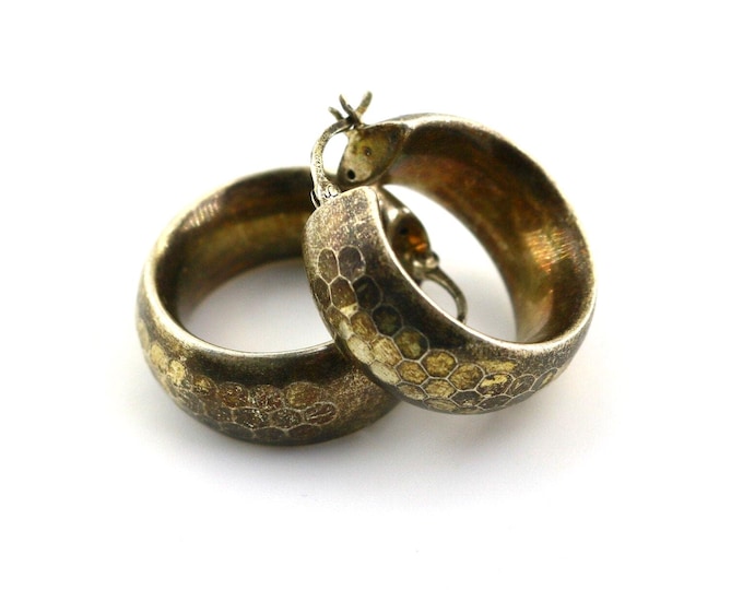 Vintage Combat Beehive Hammered Medium Size Round Circle Hollow Thailand Design Hoop Earrings Sterling 925 ER 81M