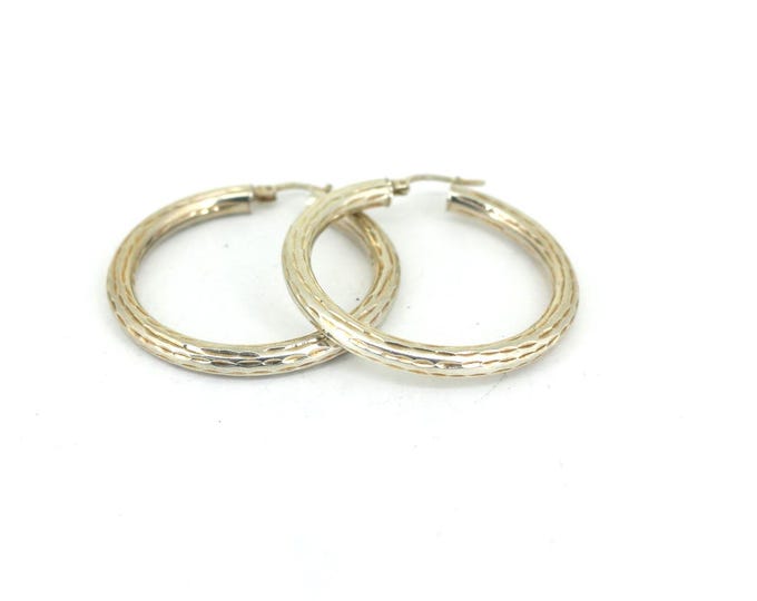 Vintage Medium Size Minimalistic Textured  Hoop Earrings  925 Sterling Silver ER 545