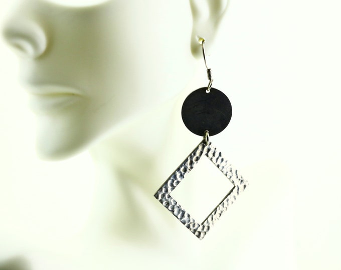 Vintage Hammered Textured Open Cut Square & Filled Circle Design Beautiful Elegant Dangle Drop Earrings 925 Sterling Silver Er 1684Q
