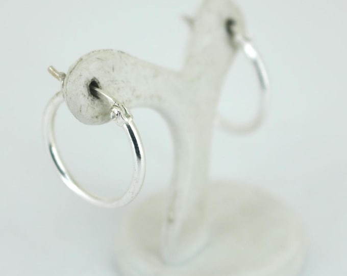 Vintage Small  Minimalistic Classic  Hoop Earrings  925 Sterling Silver ER 447
