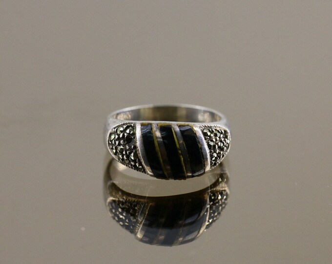 Vintage Size 6.75  Shiny Black Stripes Marcasite Stones Design Ring 925 Sterling Silver Size 6.75 Rg 3381