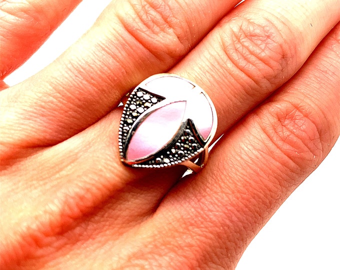 Vintage Size 7 Mother of Pearl  Stone | Marcasite Stone Ring | Floral Design Ring | 925 Sterling  Silver Ring RG 532D