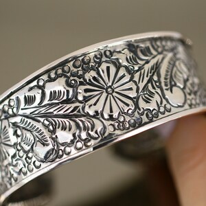 Vintage Handmade Scroll Floral Wide Design Cuff Bracelet 925 Sterling Silver BR 3764