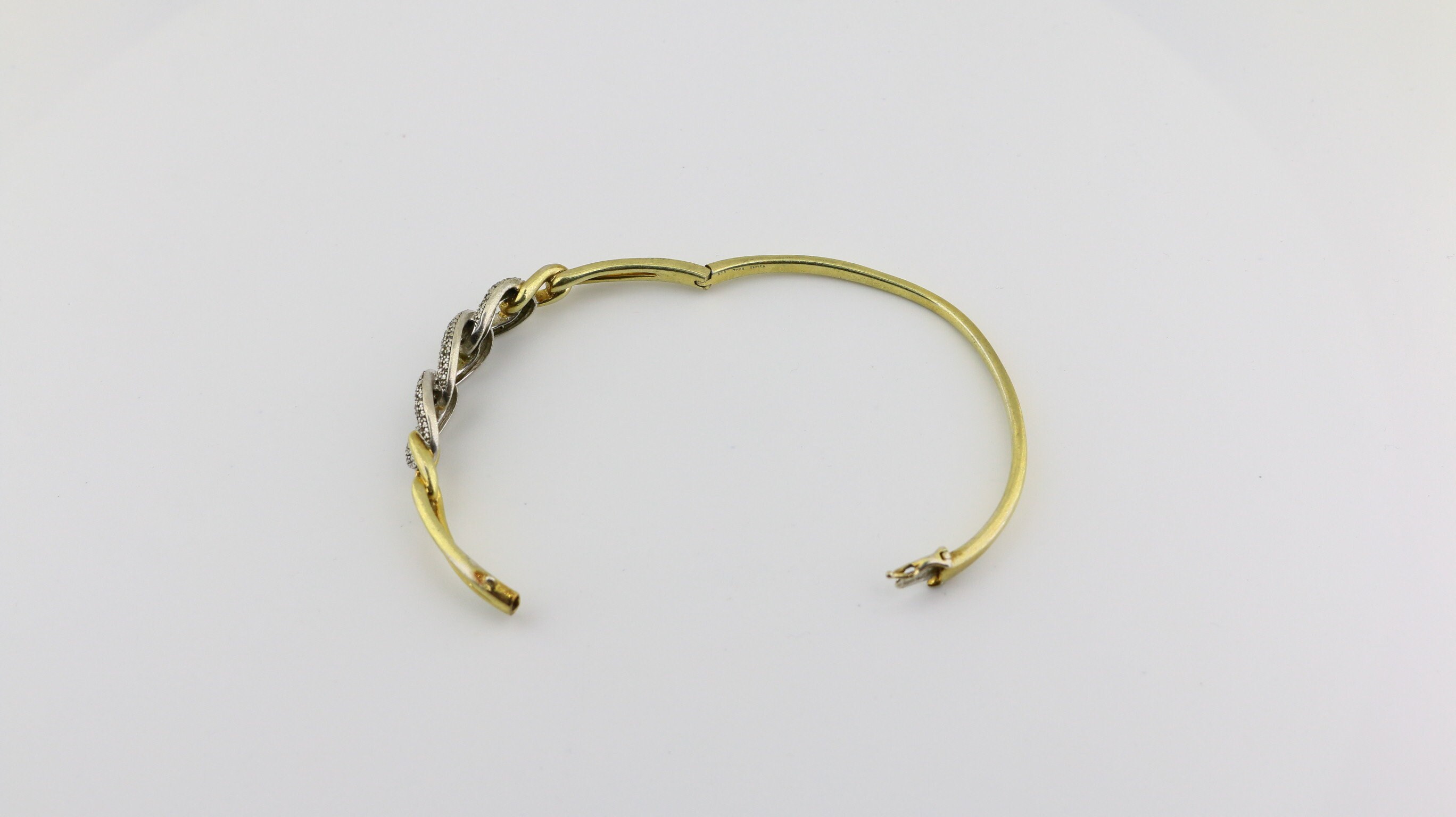 Vintage JWBR Diamonds Inlay Sparkling Oval 14 K Gold Plated
