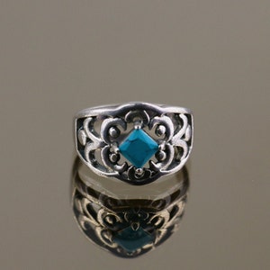 Vintage Size 7.25 Small Square Blue Turquoise Stone Scroll Design Statement Signet Ring 925 Sterling Silver  RG 108