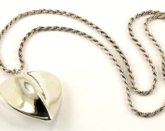 Vintage Heart Shape Pendant Necklace 925 Sterling Silver NC 1103