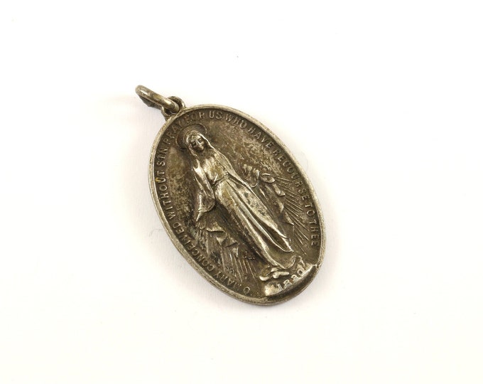 Vintage Religious Mary Miraculous Design Pendant 925 Sterling PD 2240