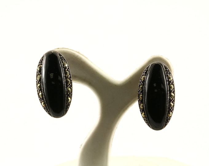 Vintage Oval Black Onyx Marcasite Design Stud Earrings 925 Sterling Silver ER 968