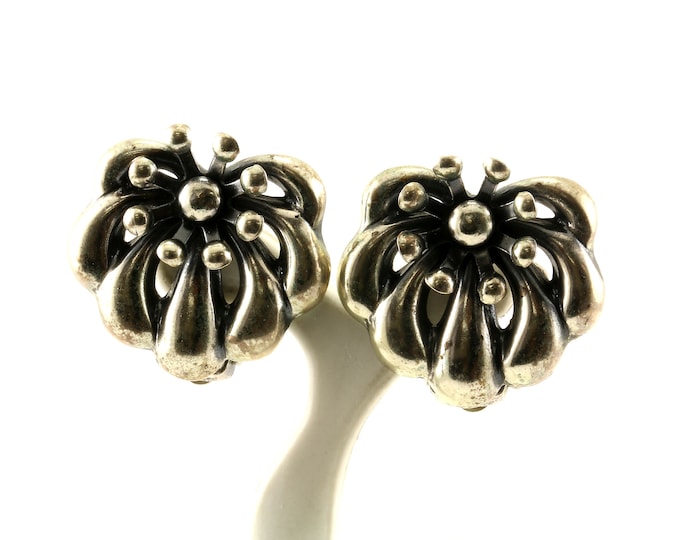 Vintage Napier Flower Floral Design Clip On Earrings Sterling Silver ER 688