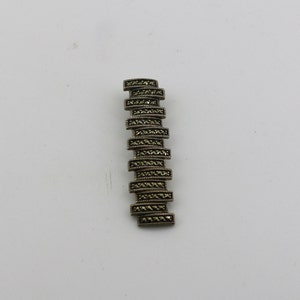 Vintage Shiny Marcasite Stones Multiple Stripes Long Shape Design Pendant 925 Sterling PD 2208S