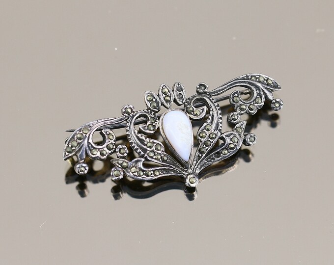 Vintage Beautiful Boma Scroll MOP Mother of Pearl Design Pin/Brooch 925 Sterling BB 1820
