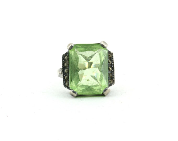 Vintage Size 6 Marcasite Stones & Green Crystal Design Ring 925 Sterling Silver RG 3199