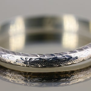 Vintage Beautiful Diamond Cut Floral Design Bangle Bracelet 925 Sterling BR 3338