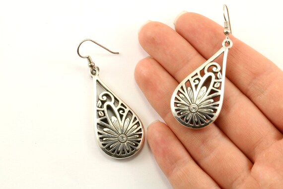 Vintage Beautiful Scroll Crystal Statement Design… - image 3