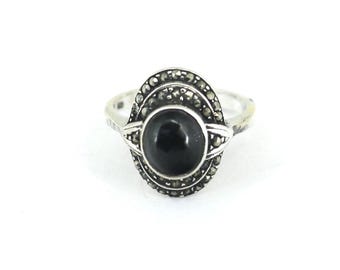 Vintage Cocktail Black  Oval Onyx & Marcasite Stones Design  Ring 925 Sterling Silver RG 4742