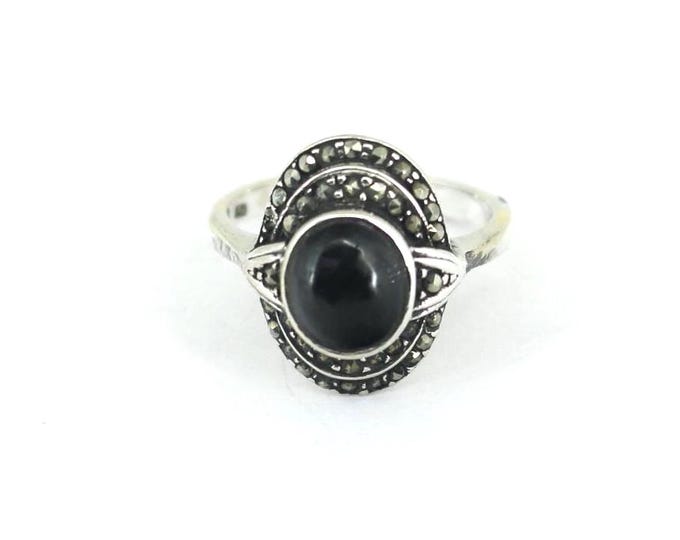 Vintage Cocktail Black  Oval Onyx & Marcasite Stones Design  Ring 925 Sterling Silver RG 4742