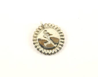 Tiffany & Co. Sf Nike Women's Marathon Pendant Sterling Silver PD 1394-e