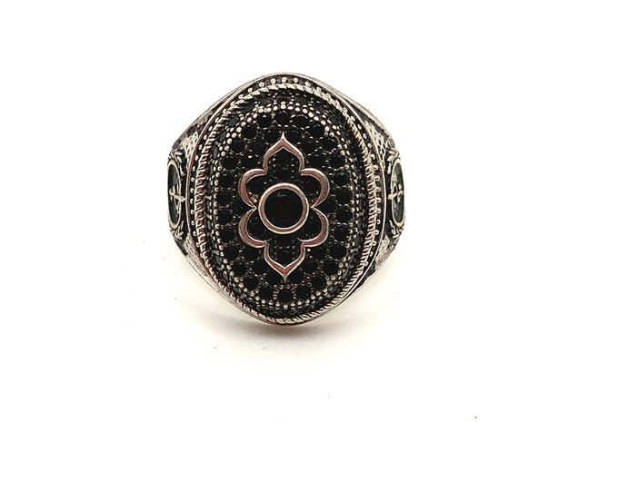 Vintage Ring | Black Chrystal's Stone Ring | B Design Ring | Floral Design Ring | Sterling 925 Silver Ring  |  Size 7.5 | RG 4243n